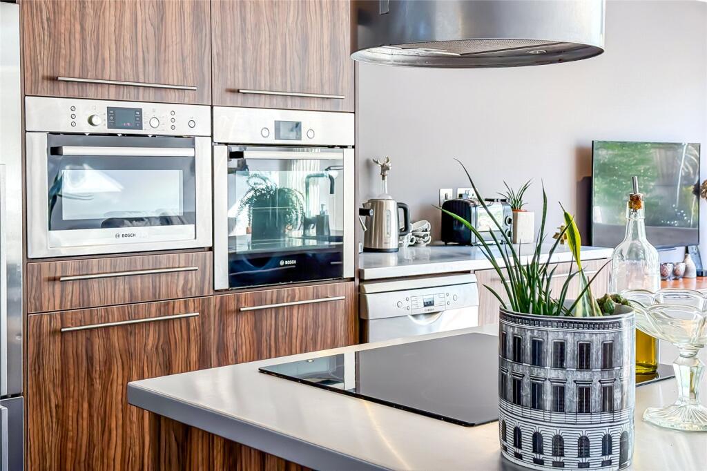 Additional image 17 of Gurney Court Road, St. Albans, Hertfordshire, AL1