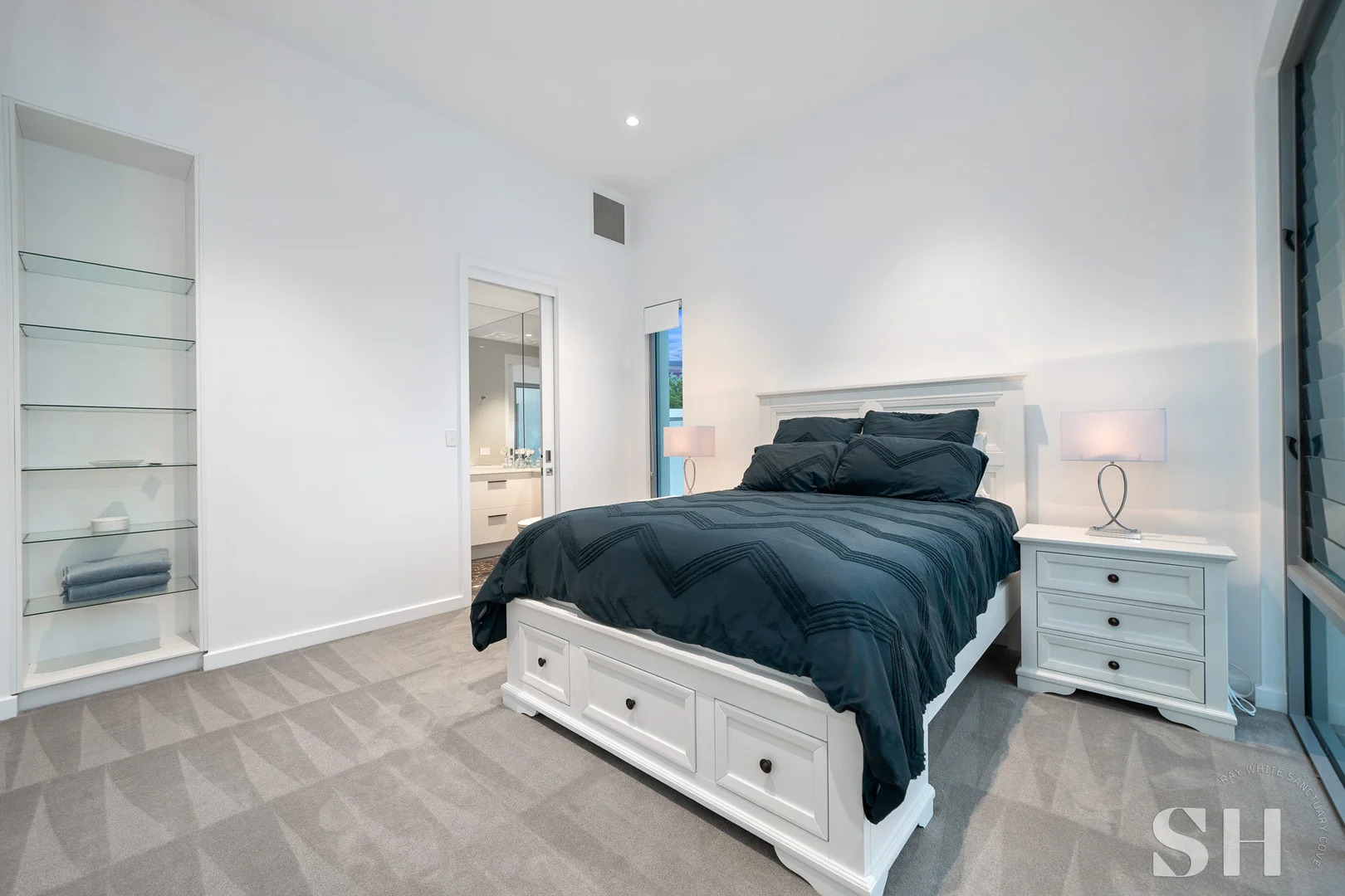 Additional image 16 of 1019 Edgecliff Drive, Sanctuary Cove QLD 4212