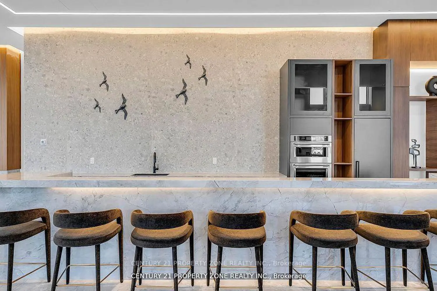 Additional image 19 of 509 Dundas Street 417