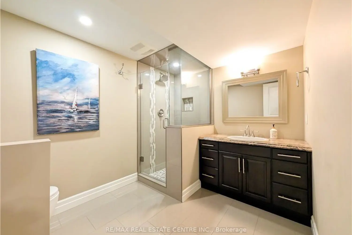 Additional image 19 of 76 Blossomfield Crescent