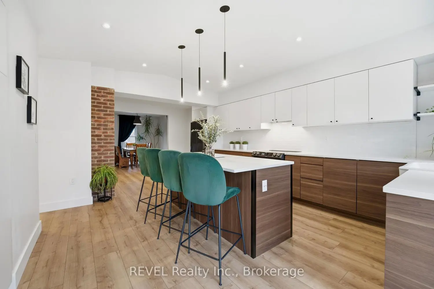 Additional image 5 of 18 Lincoln Avenue