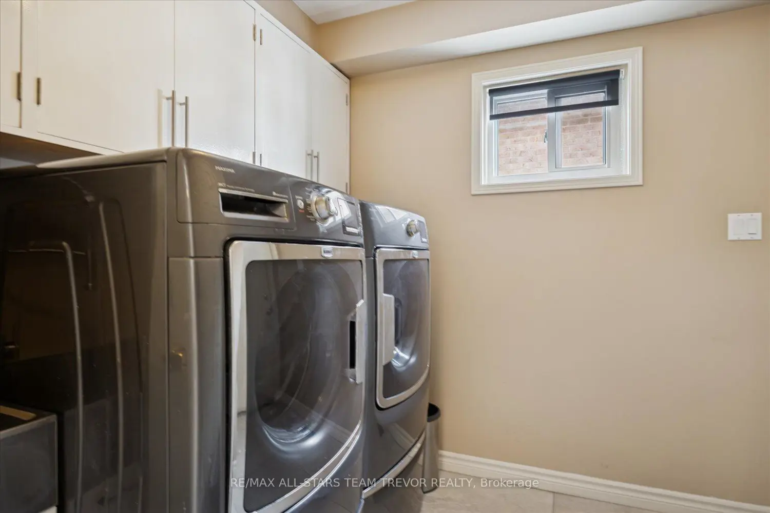 22 Chartwell Crescent photo 4