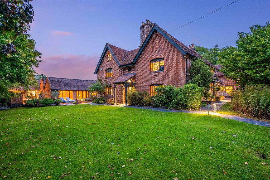 Additional image 44 of 5 bed detached house for saleOld Warwick Road, Rowington, Warwickshire CV35