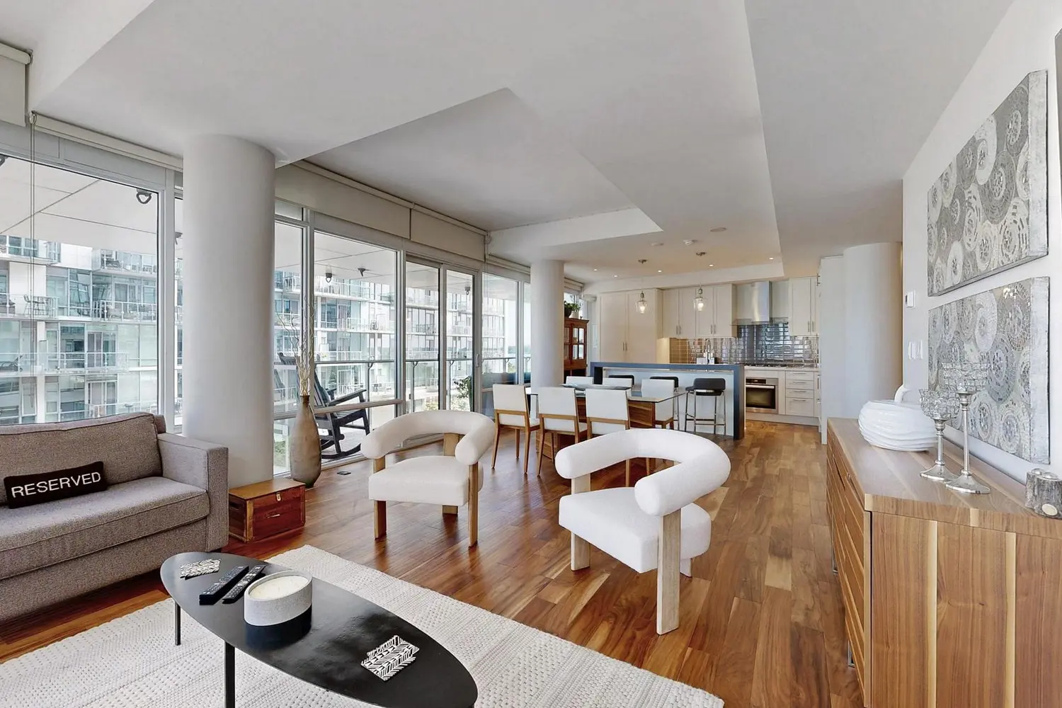 Additional image 3 of 29 Queens Quay 401
