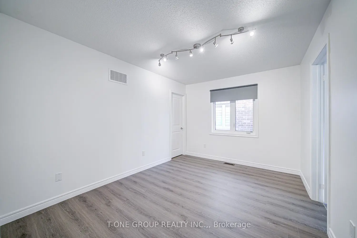 Additional image 15 of 60 Lewis Avenue