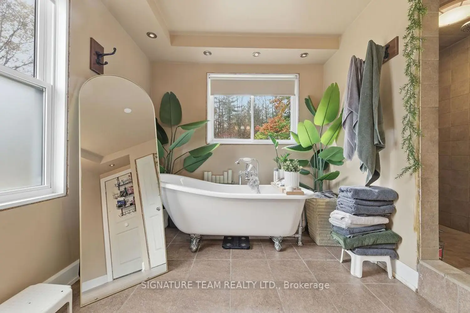 Additional image 8 of 8613 60 Highway