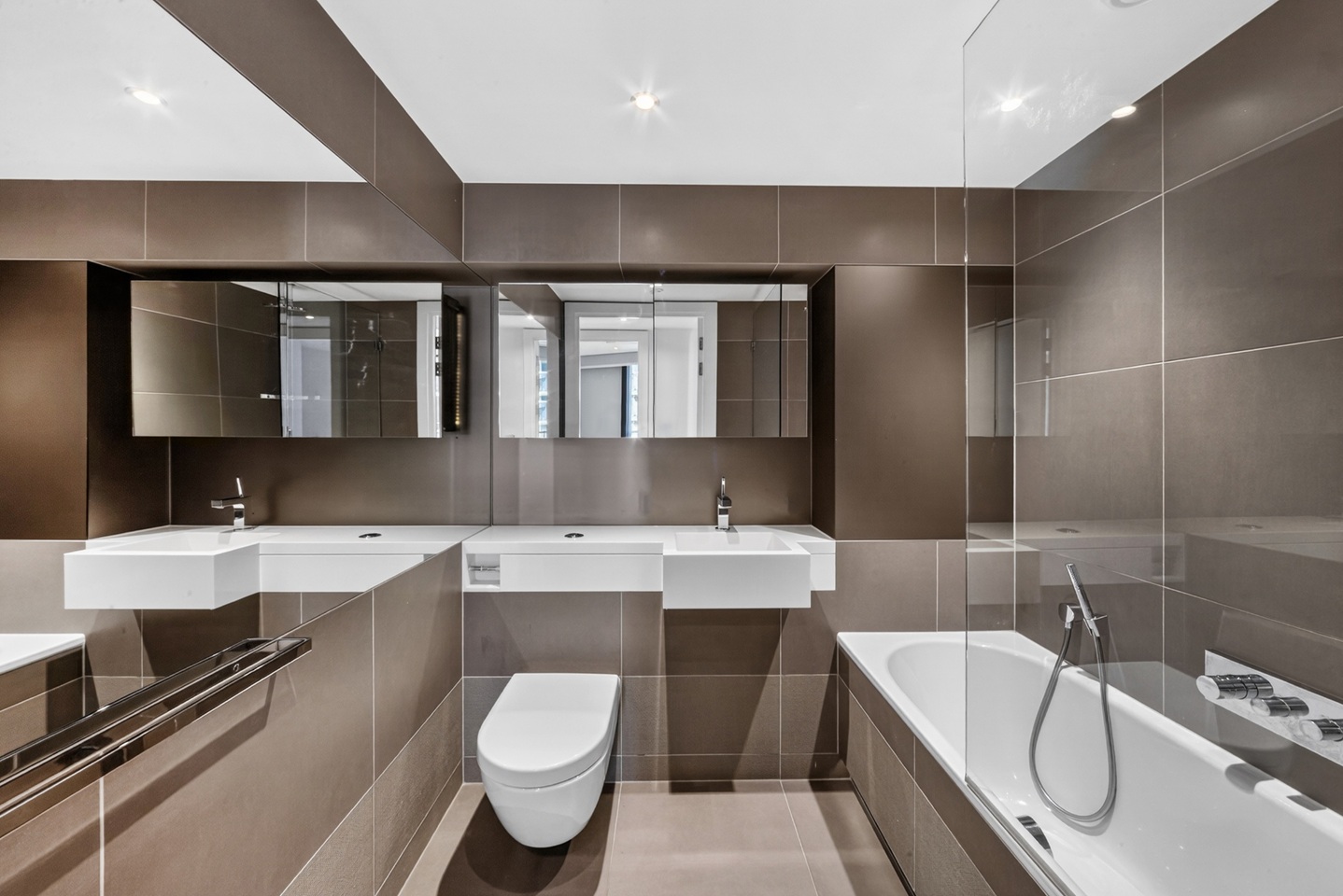 Additional image 11 of 1 Bed Flat, Riverlight Quay, SW11, N1 7GU