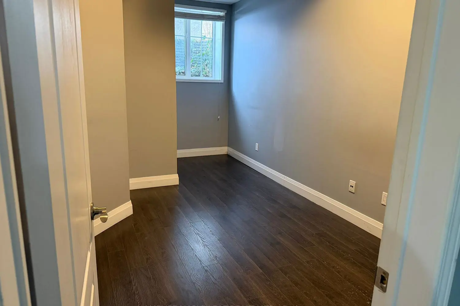 Additional image 5 of 615 Shoreline Drive 17