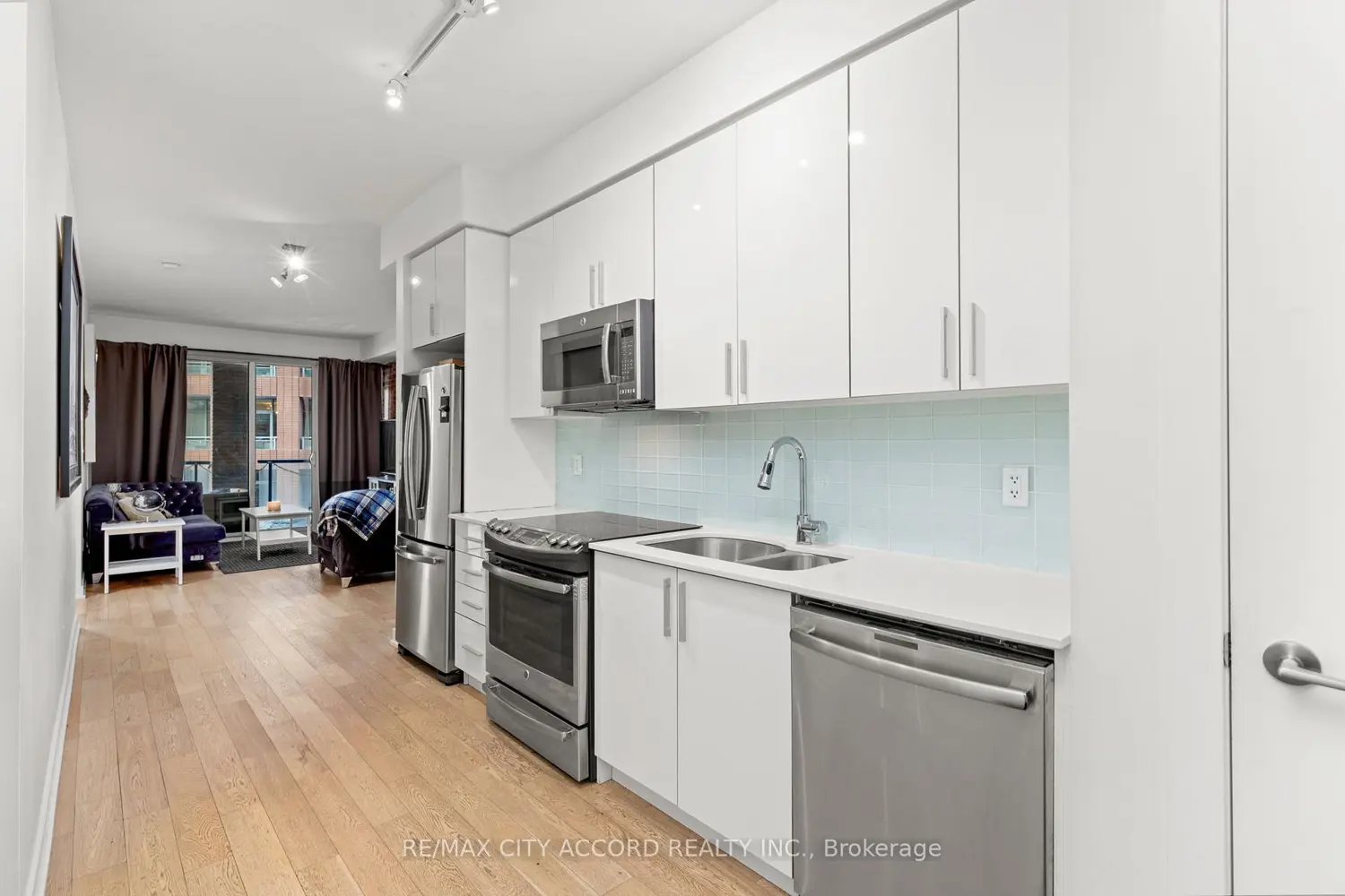 Additional image 7 of 20 Bruyeres Mews 311