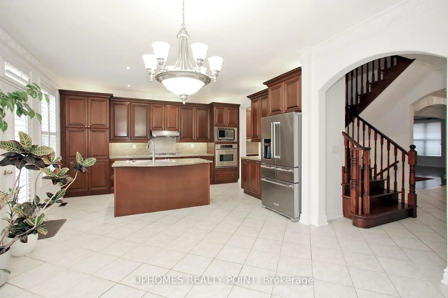 Additional image 4 of 549 Renshaw Court