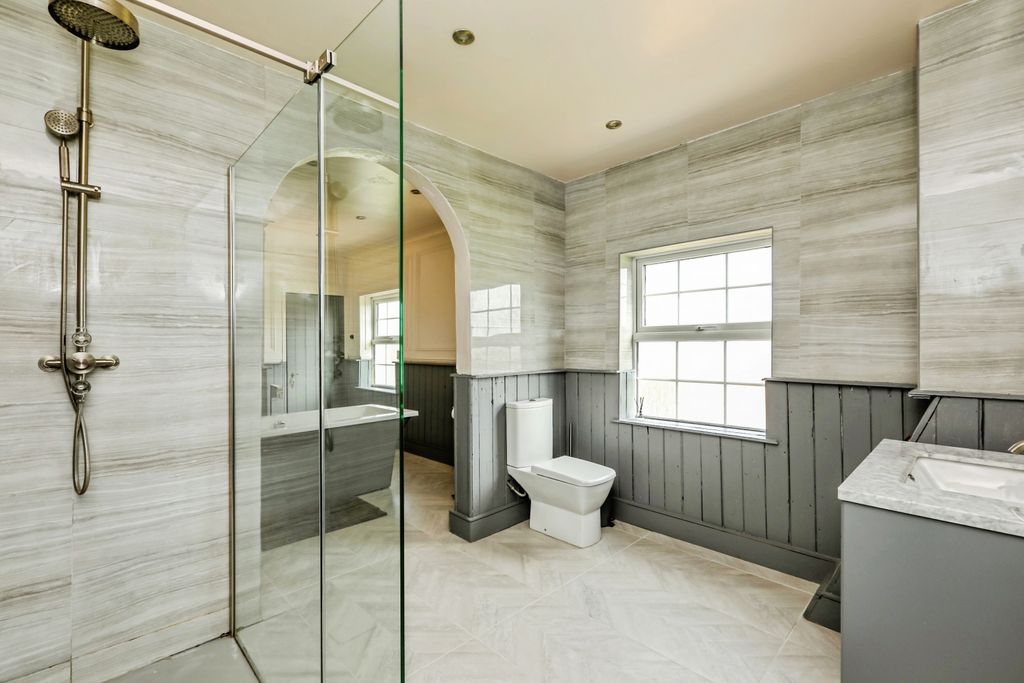 Additional image 15 of 7 bed detached house for sale94, Welham Road, Retford DN22