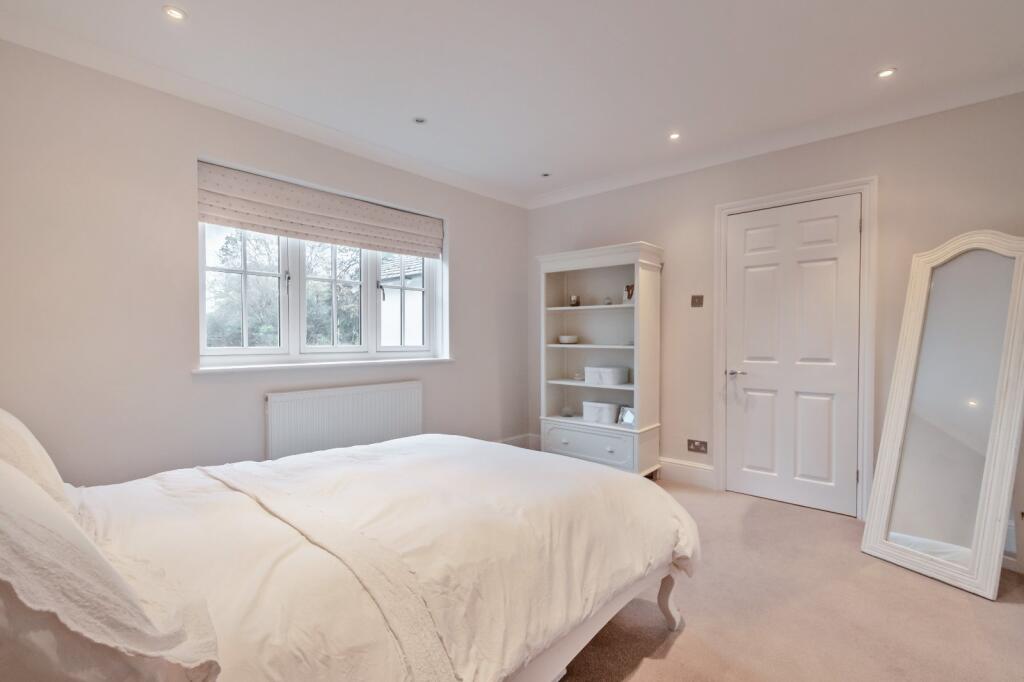 Additional image 13 of London Road, St. Albans, Hertfordshire