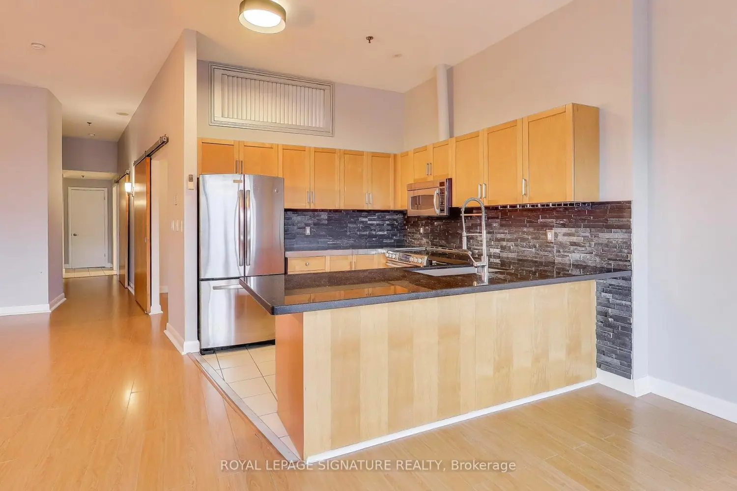 700 King Street 801 photo 5