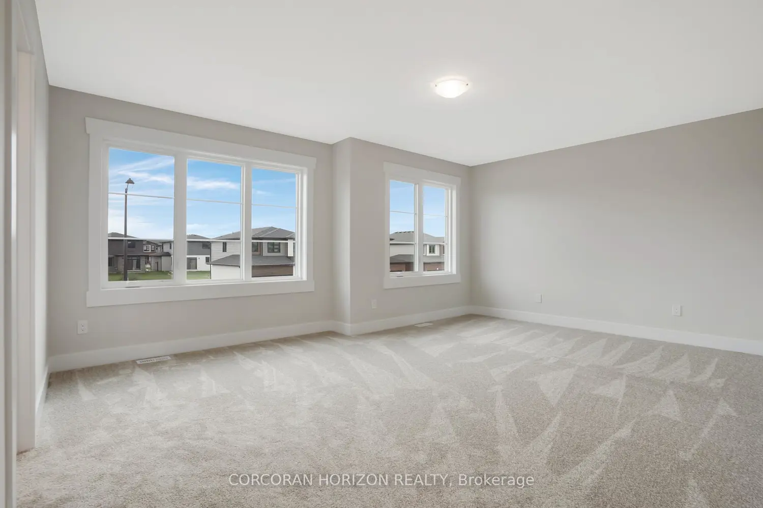 Additional image 9 of 24 Moon Crescent