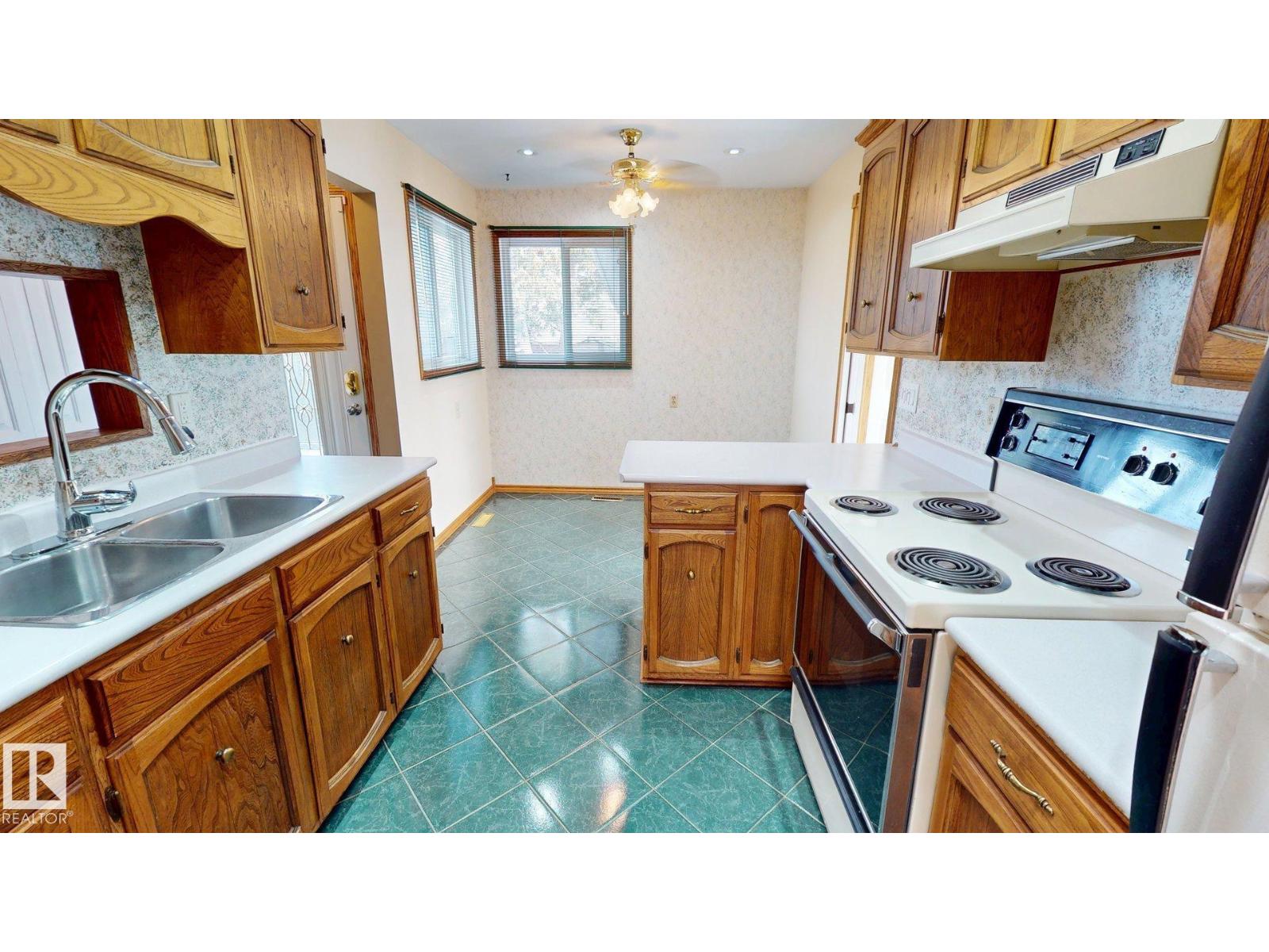 Additional image 6 of 363 Richfield Road NW, Edmonton, AB, T6K0K7