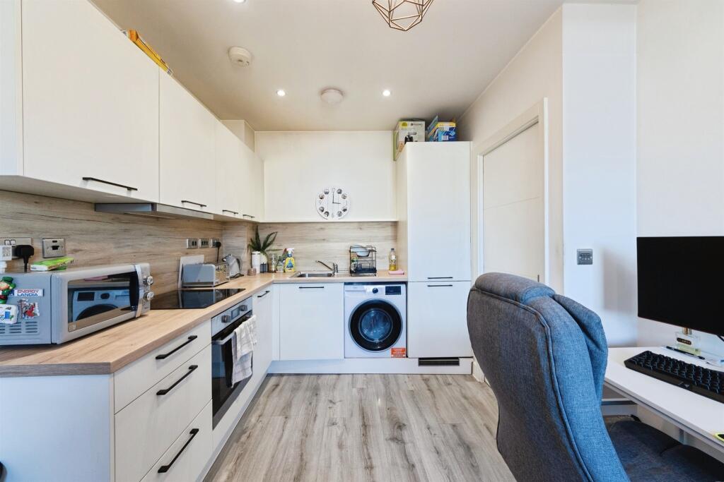 Additional image 10 of Wagon Lane, Birmingham