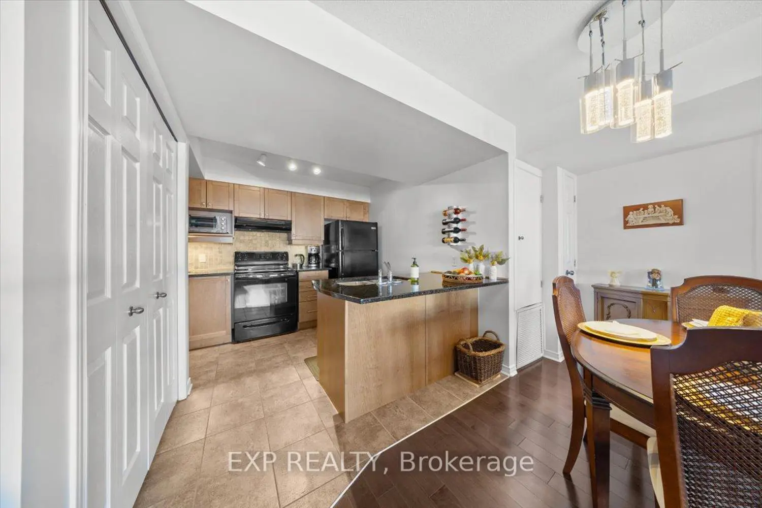 Additional image 12 of 1931 St. Joseph Boulevard 307