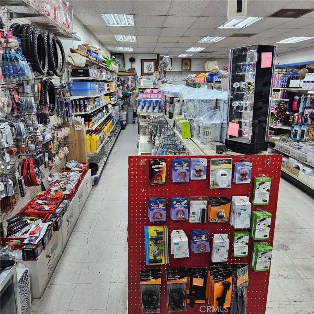 9974 Bloomington Avenue, Bloomington, CA 92374