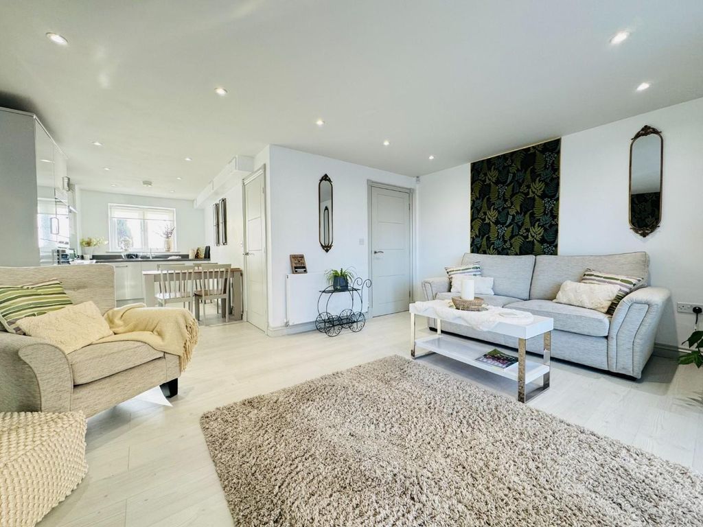 Additional image 8 of 2 bed flat for saleMansion House, Fleet Avenue, Hartlepool TS24