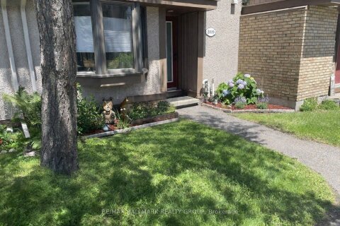 Additional image 8 of 31-2019 Stonehenge Crescent, Ottawa, ON, K1B 4N7