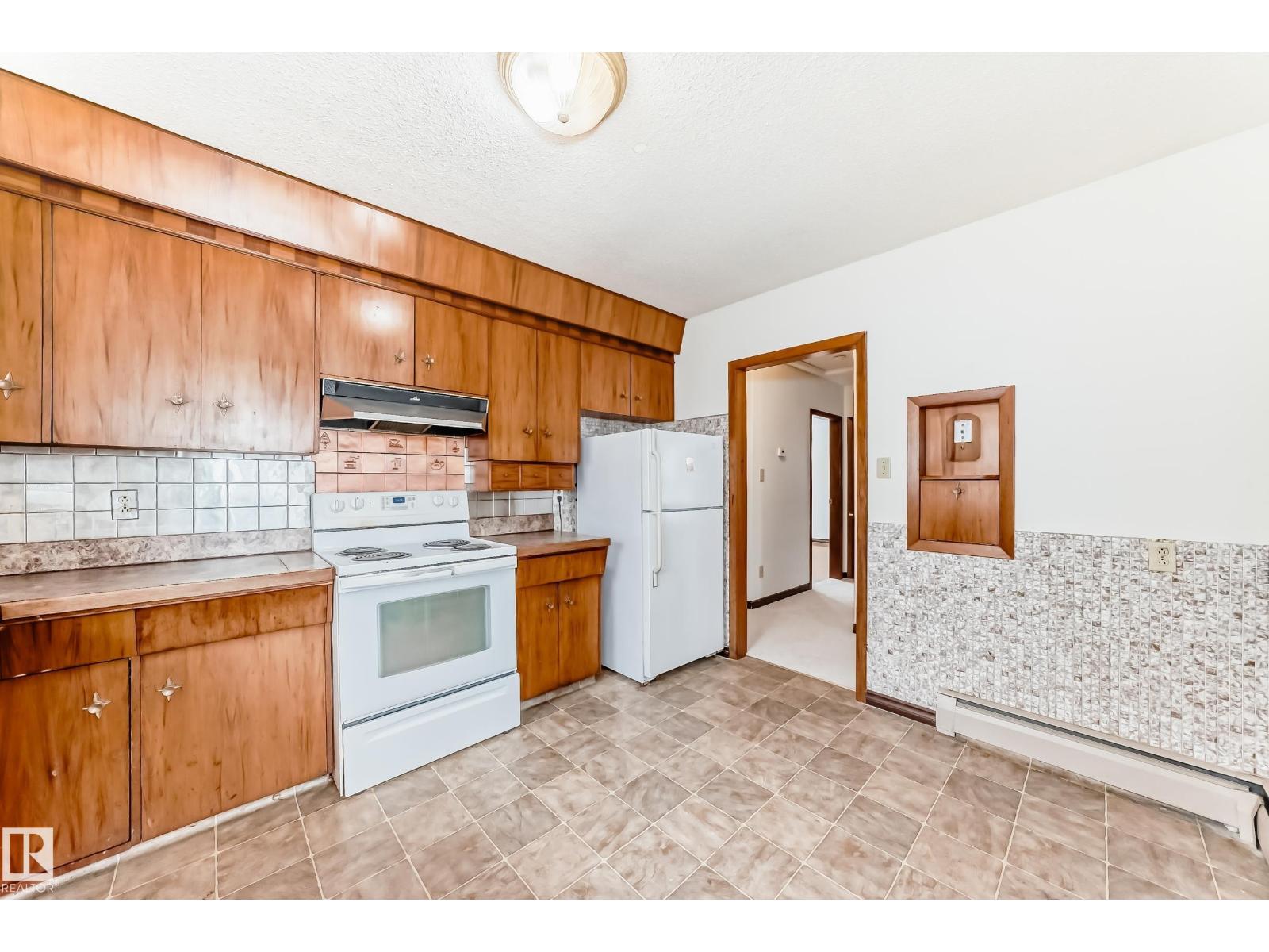 Additional image 5 of 12028 87 Street NW, Edmonton, AB, T5E3N5