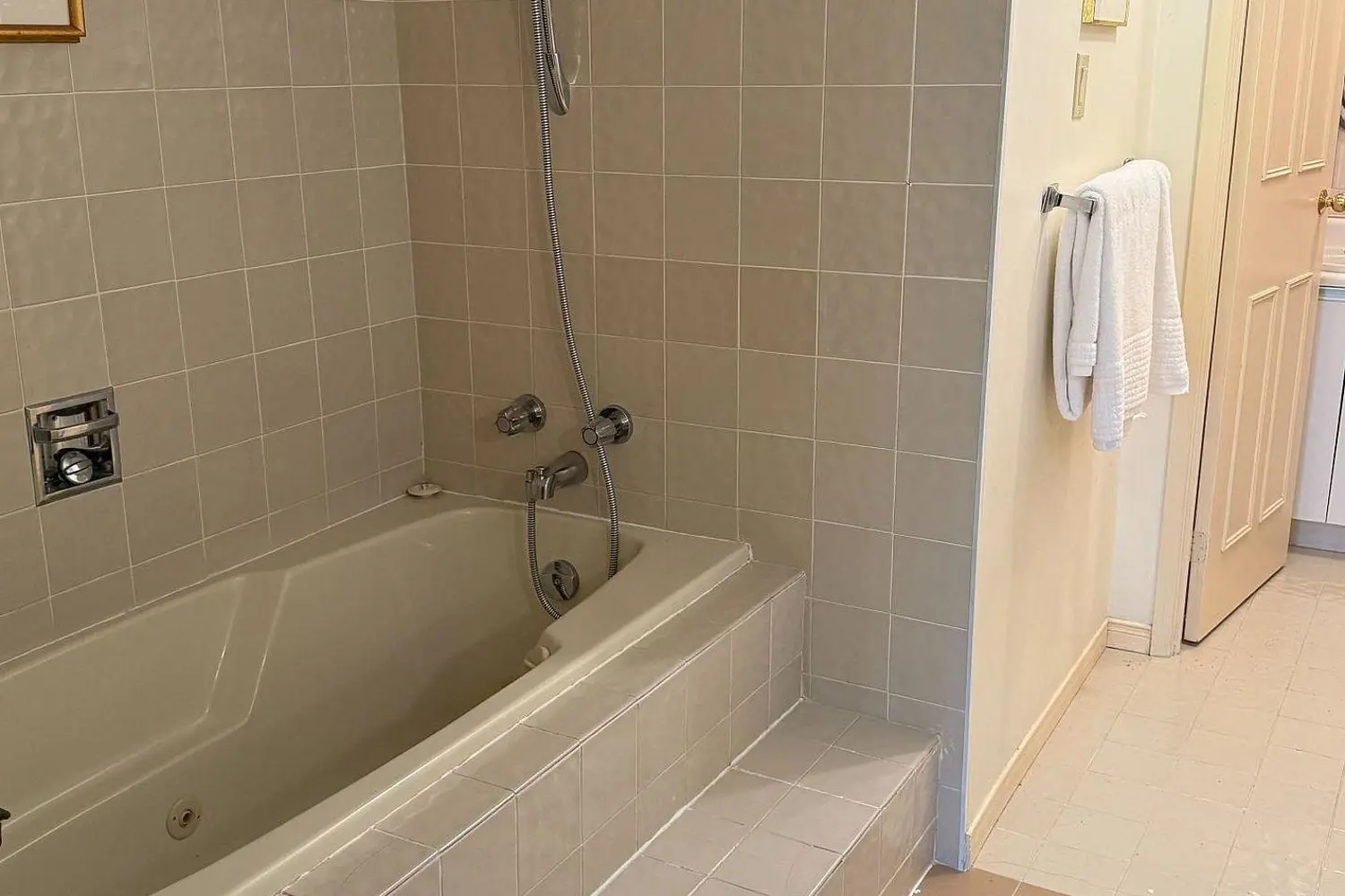 Additional image 14 of 20 Glebe Road 10