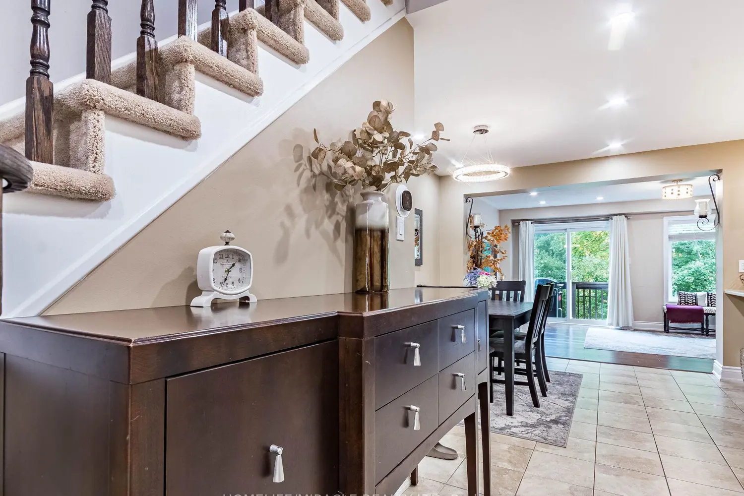 Additional image 4 of 1035 Victoria Road 143