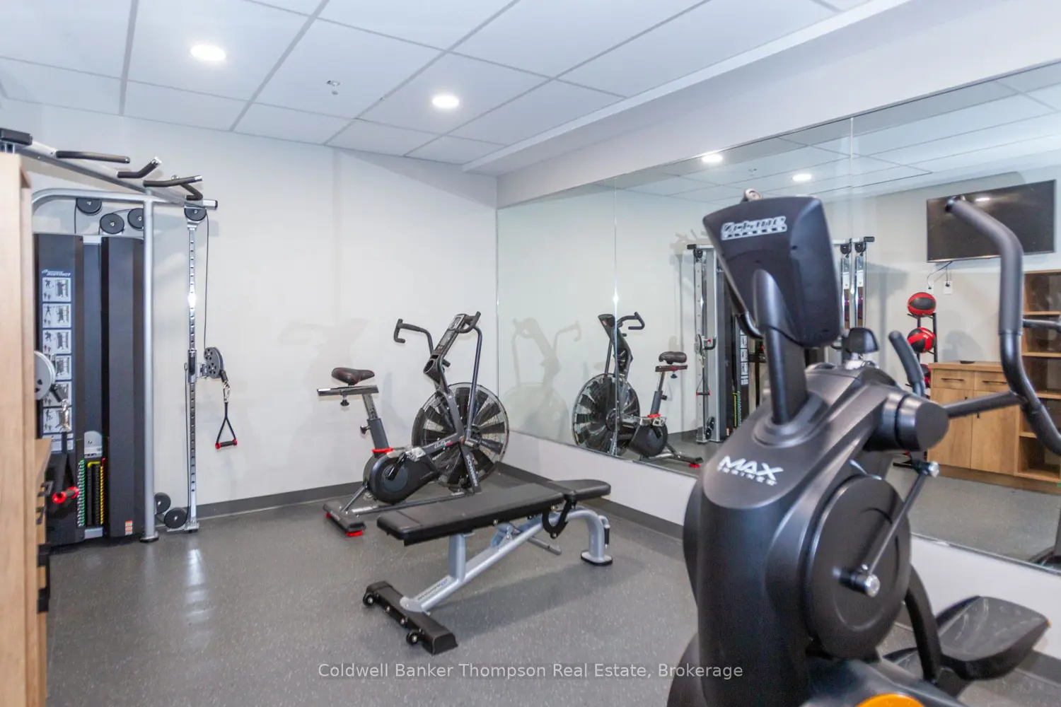 Additional image 11 of 25 Pen Lake Point Road 110