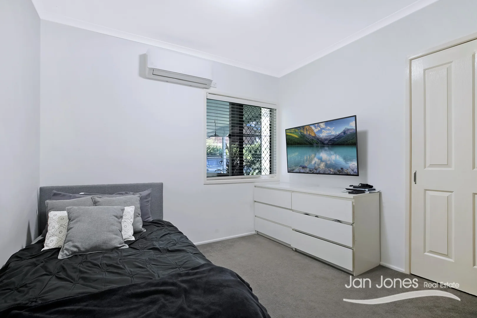 Additional image 12 of 6 Arizonica Drive, Clontarf QLD 4019