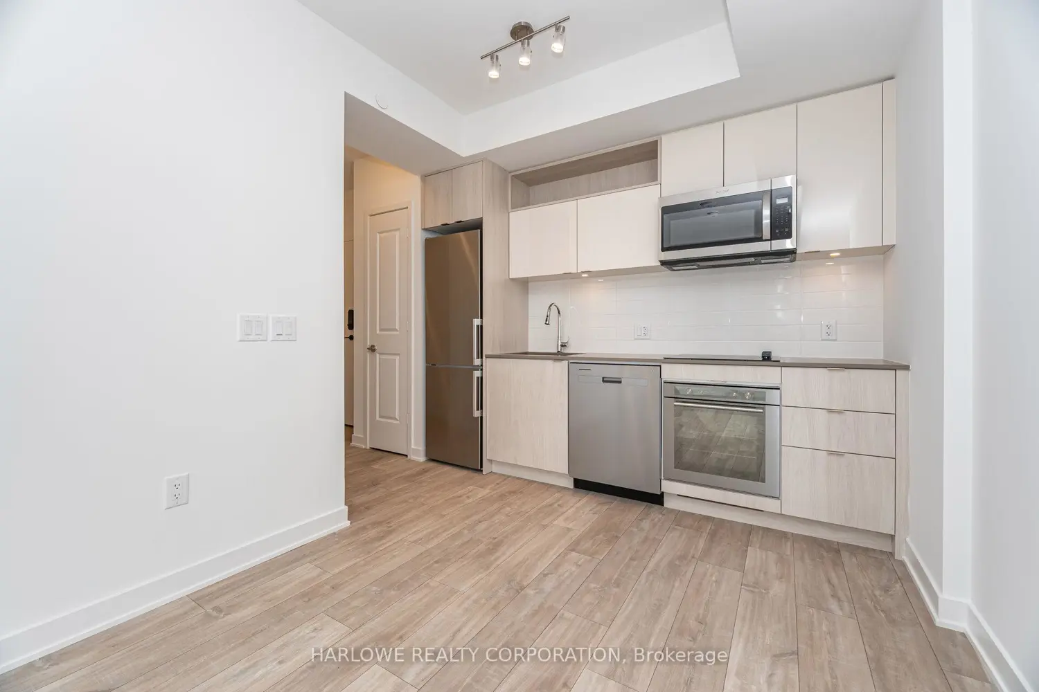 Additional image 4 of 100 Dalhousie Street 904