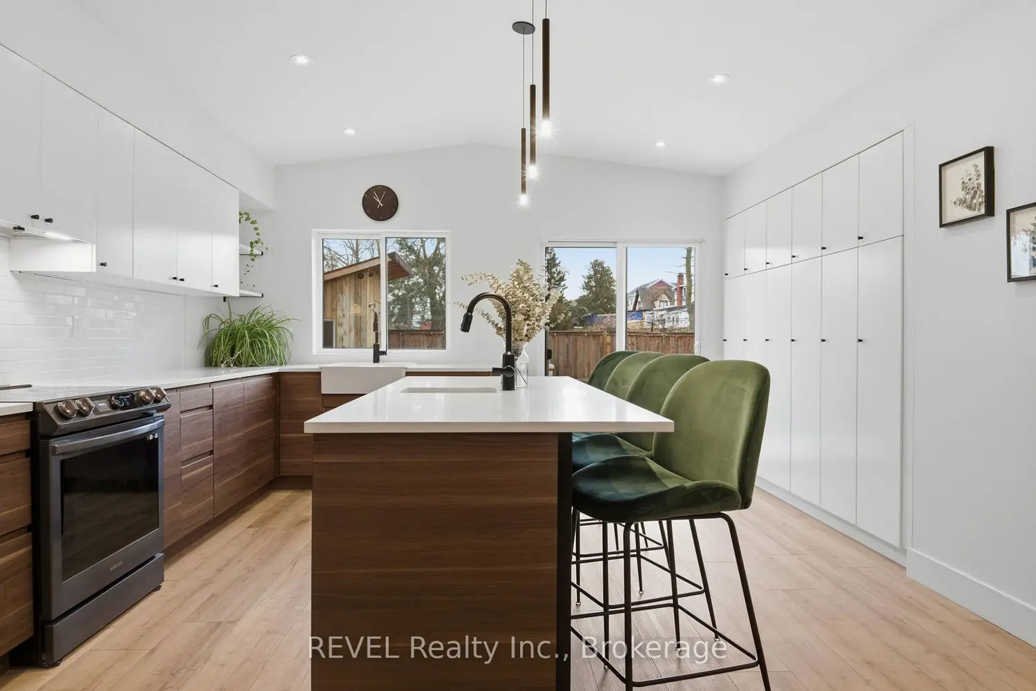 Additional image 8 of 18 Lincoln Avenue