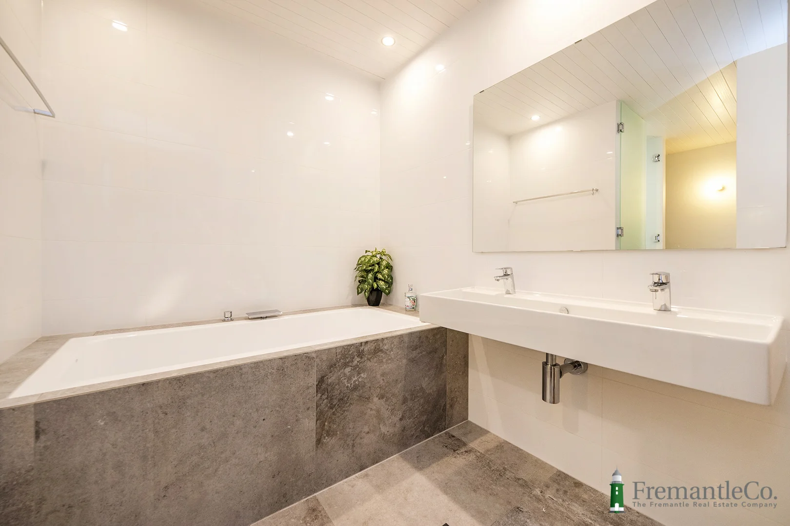 Additional image 28 of 174A Clontarf Rd, Hamilton Hill WA 6163