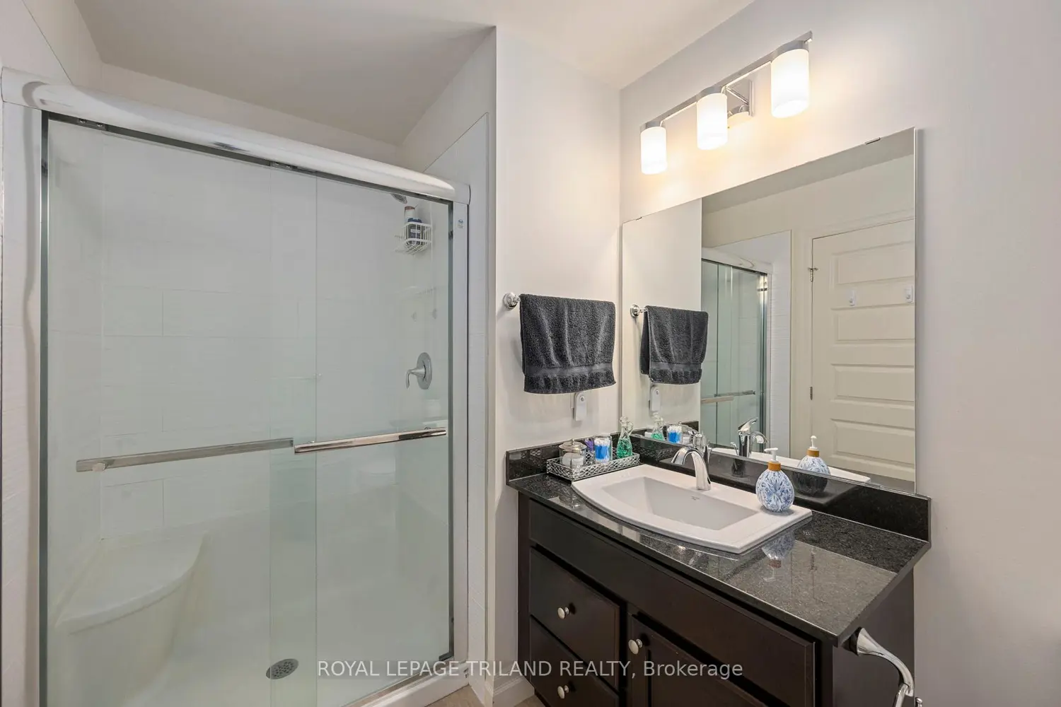 Additional image 6 of 1850 Beaverbrook Avenue 80