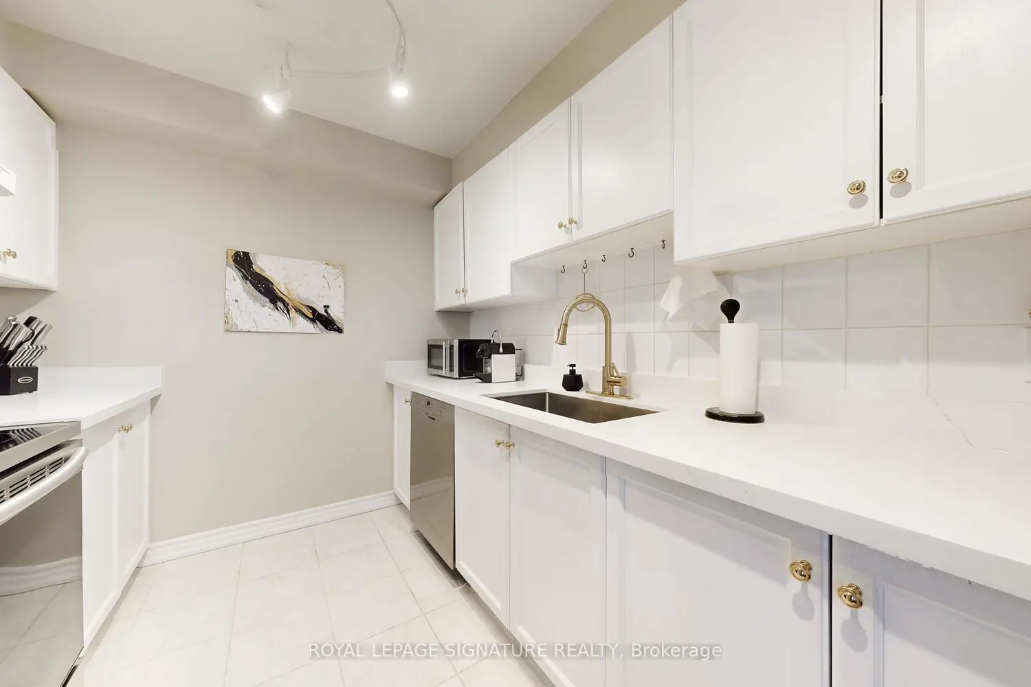 Additional image 9 of 1883 Mcnicoll Avenue 801