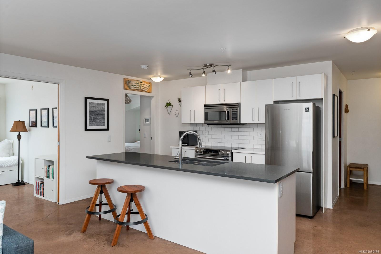 Additional image 4 of 205-932 Johnson Street, Victoria, BC, V8V 3N4