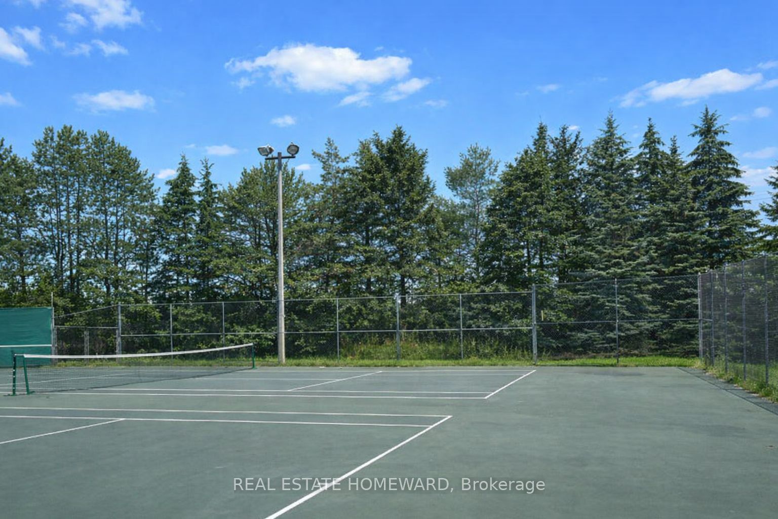 Additional image 3 of 20 Combermere Crescent, Waterloo, ON, N2L 5B1