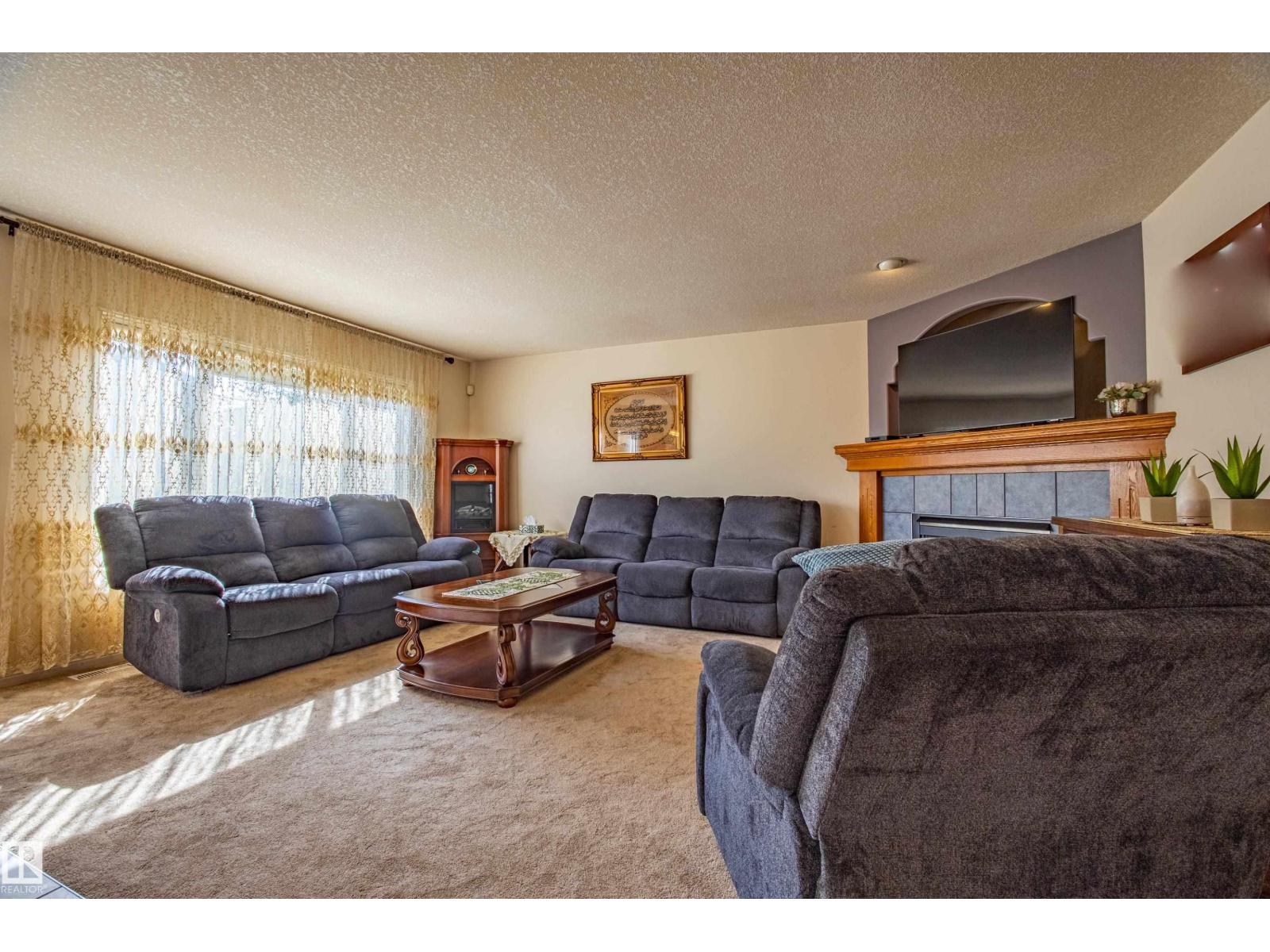 Additional image 4 of 1119 114 Street SW, Edmonton, AB, T6W1P6
