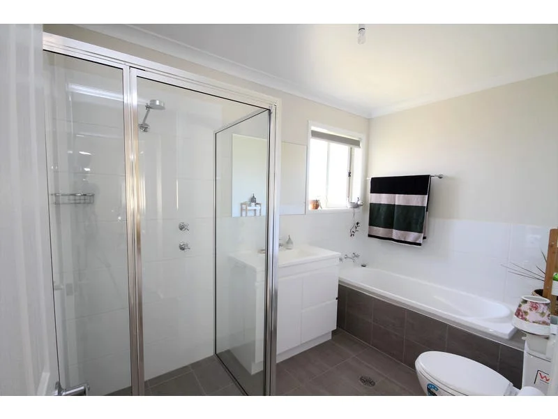 Additional image 7 of 16/11 Julian Place, Yass NSW 2582