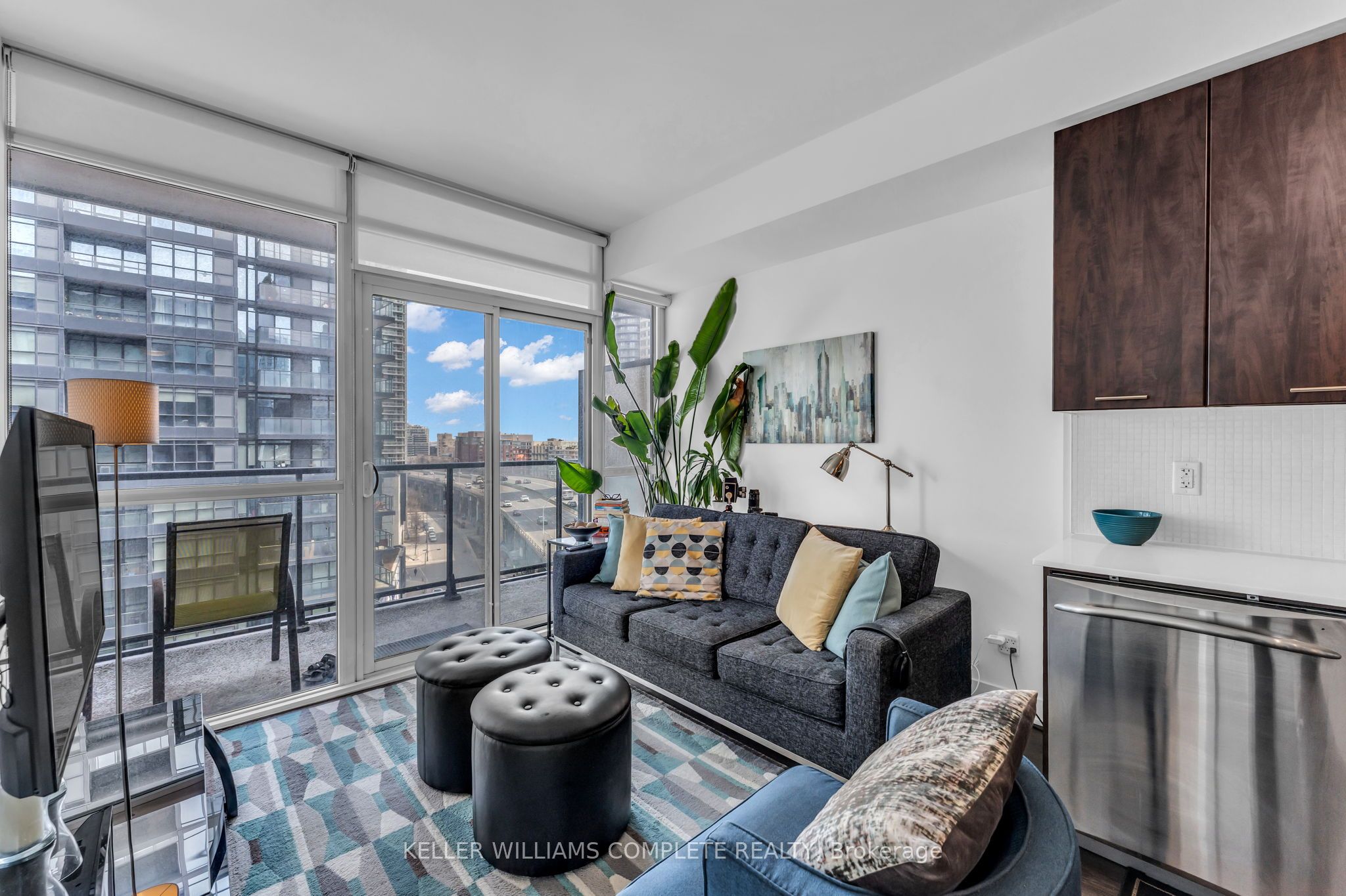 Additional image 4 of 1008-169 Fort York Boulevard, Toronto, ON, M5V 0C8