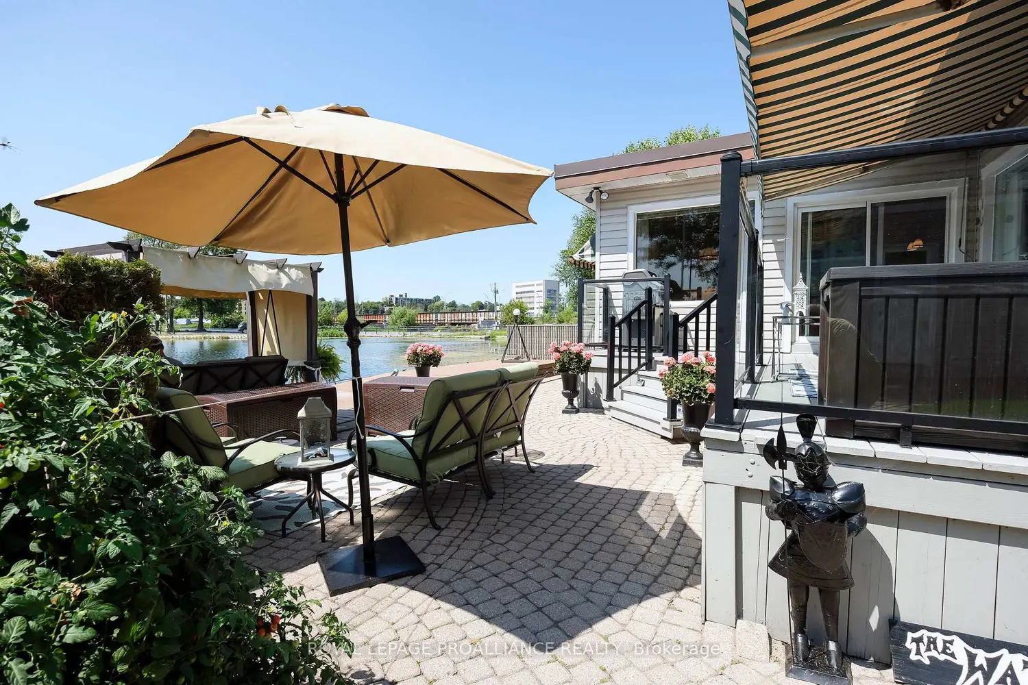 Additional image 15 of 70 Front Street