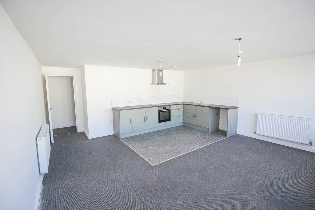 2 bed flat for saleWaterloo Street, Weston-Super-Mare BS23 photo 3