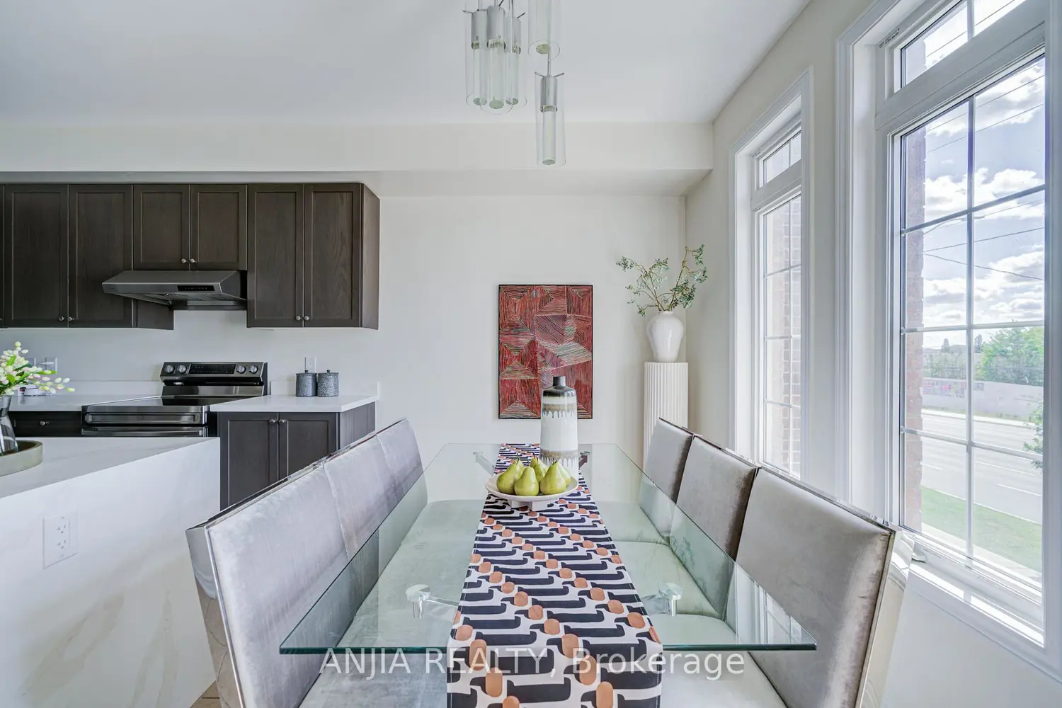 Additional image 5 of 9349 Kennedy Road