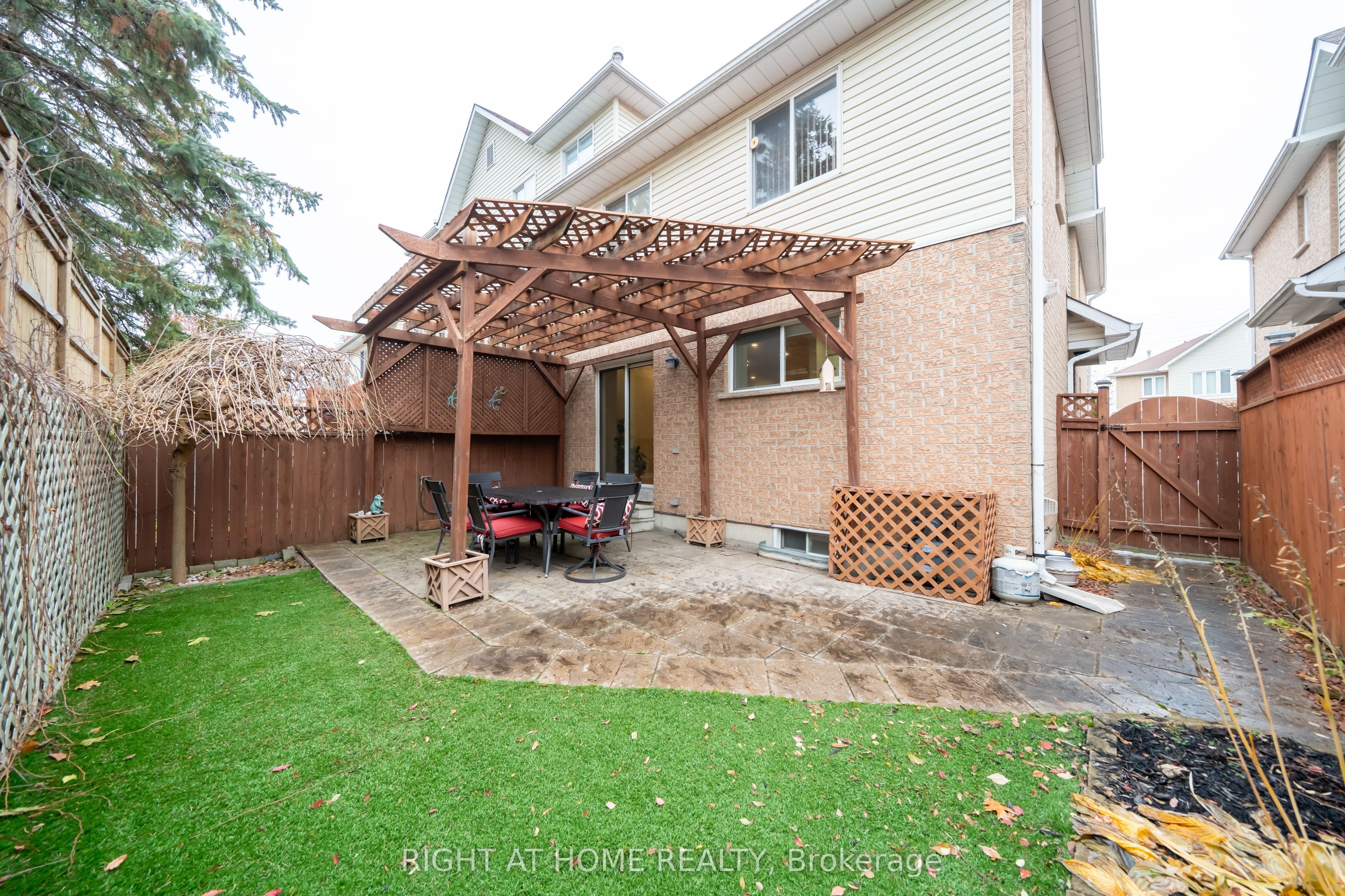 Additional image 3 of 21-370 Riddell Court, Newmarket, ON, L3Y 8M8