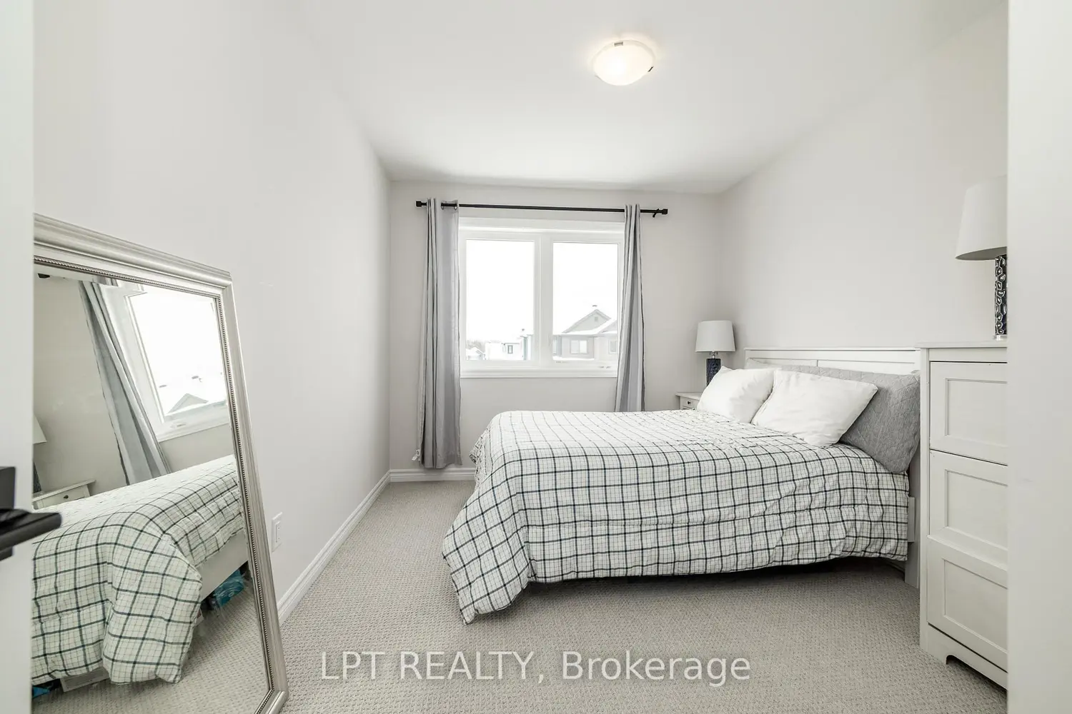 Additional image 13 of 618 Fisher Street