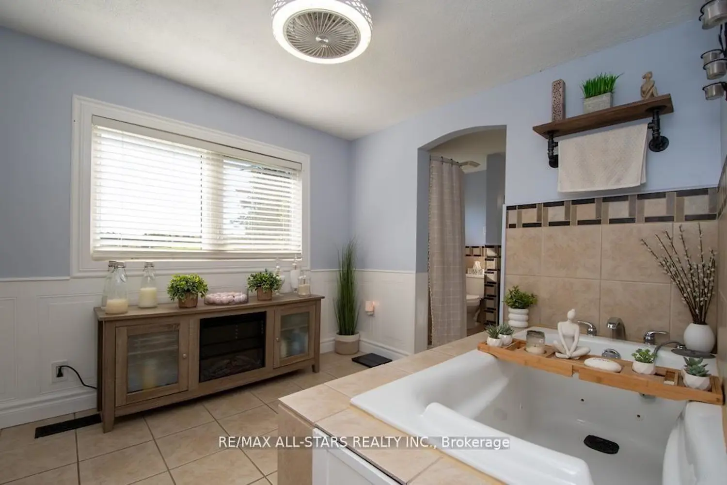 Additional image 14 of 1412 7A Highway