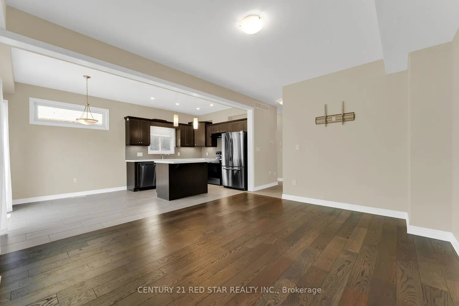 55 Laurent Avenue photo 2