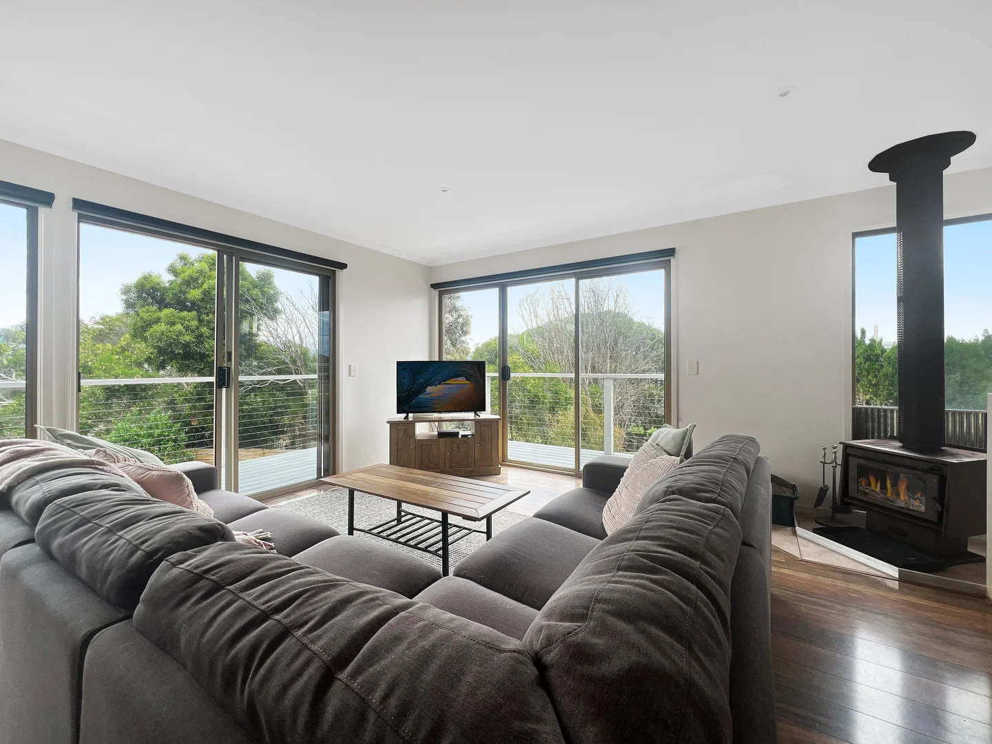 Additional image 2 of 2/9 Great Ocean Road, Marengo VIC 3233