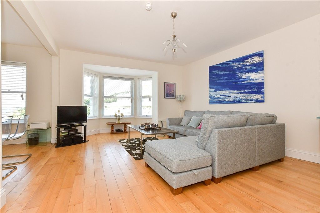 3 bed flat for saleHambrough Road, Ventnor, Isle Of Wight PO38