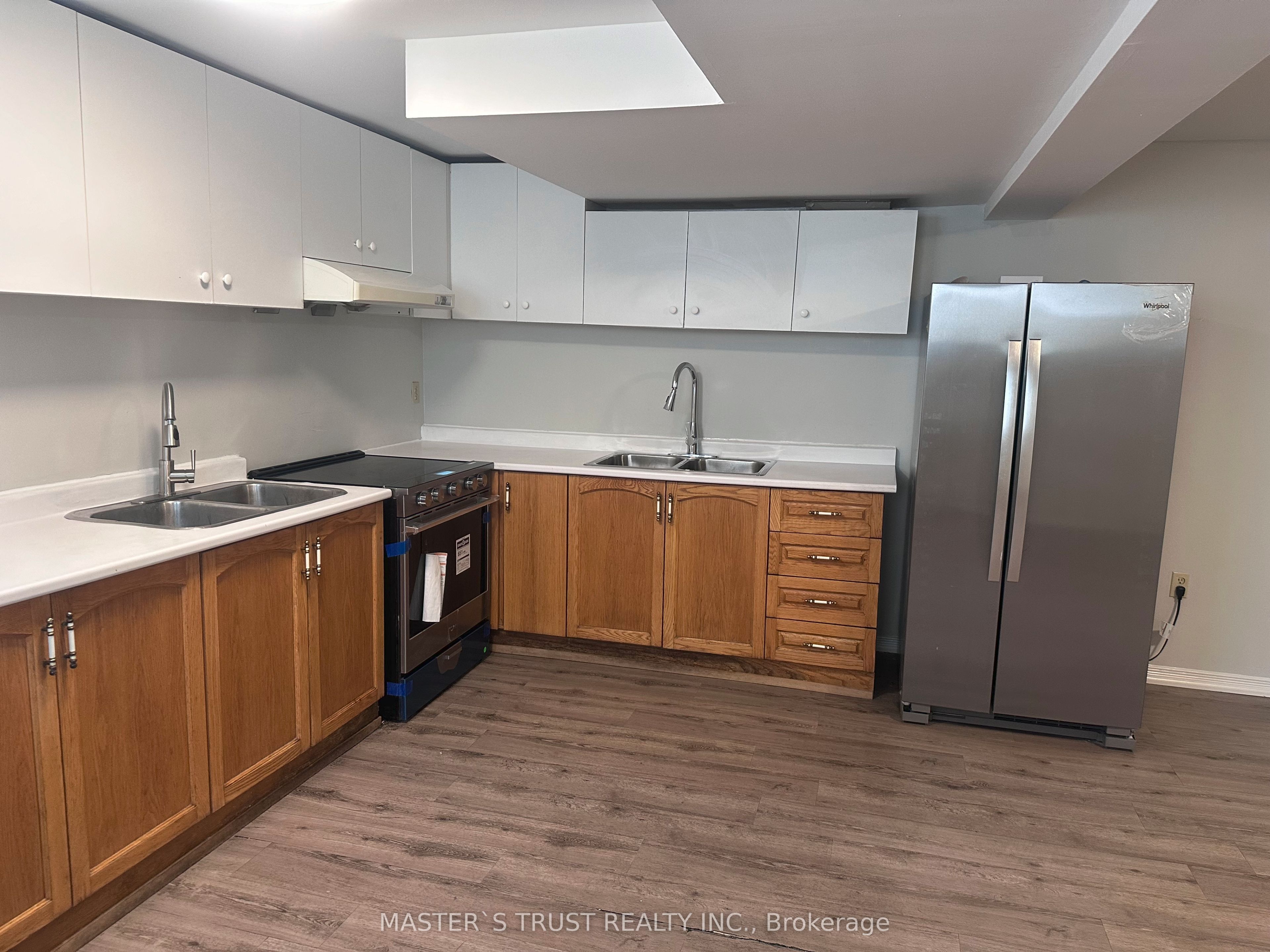 125 Purcell (basement) Square, Toronto, ON, M1V 3Y9