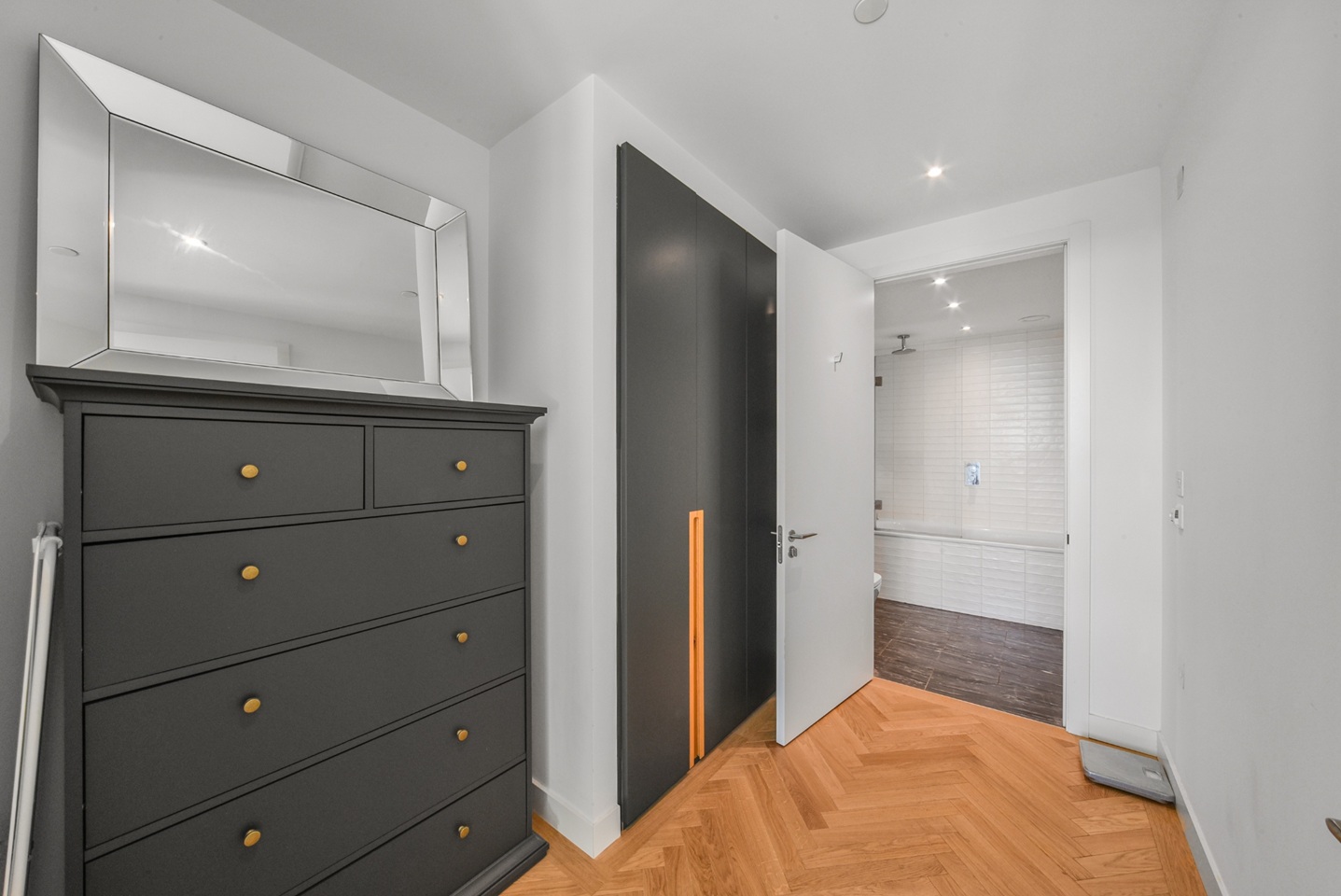 Additional image 9 of 1 Bed Flat, Southwark Bridge Road, SE1, N1 7GU